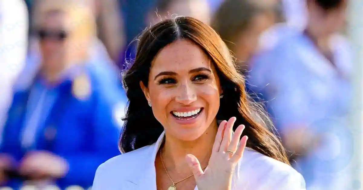 “it Was Awkward” Internet Users Condemned Meghan Markle For The Scene With Oral Sex In The 3327