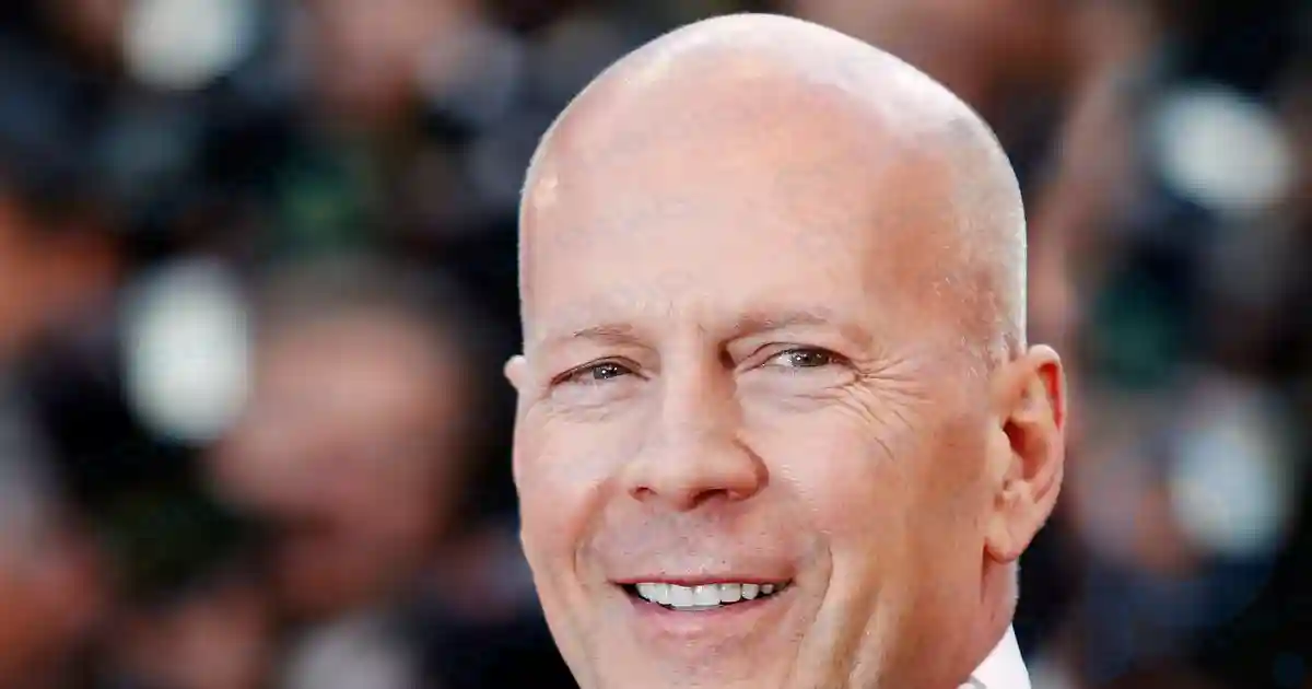 A new photo of the fading Bruce Willis on an ATV gives hope / ZAMONA